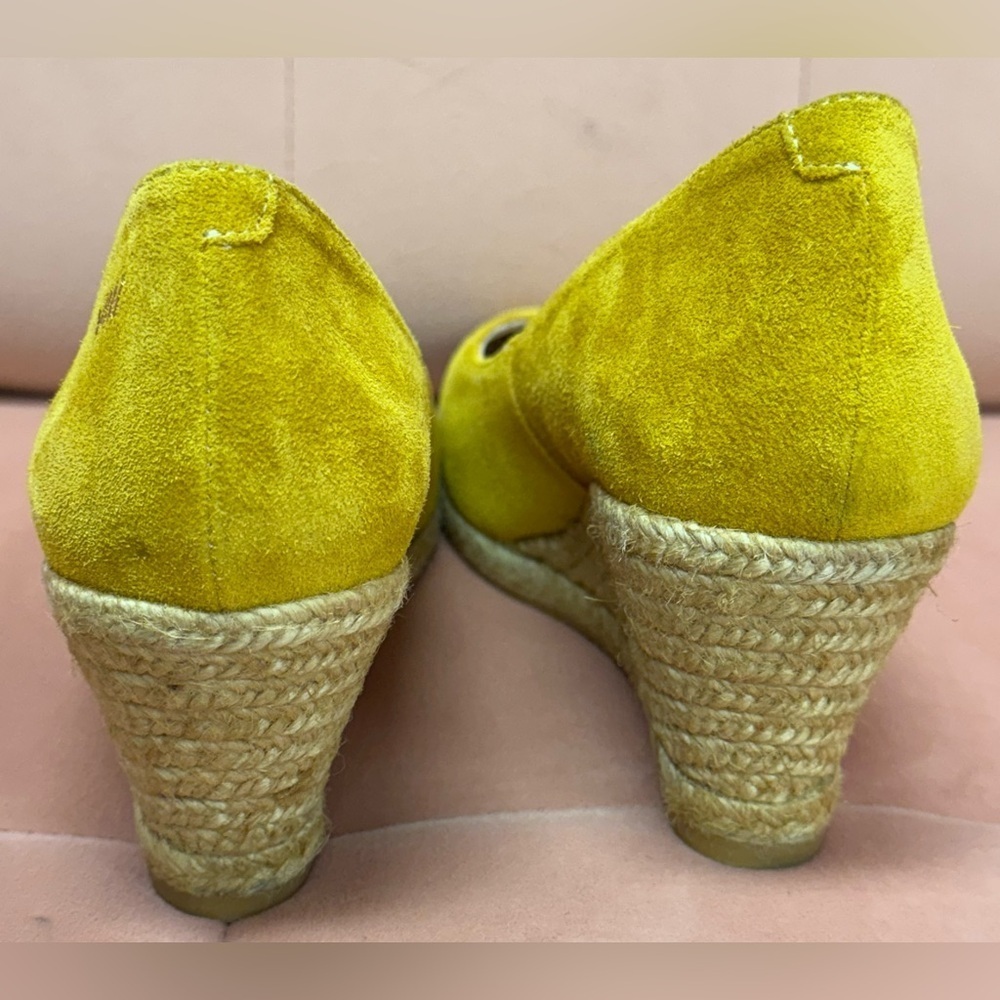 Viscata Women's Marquesa Yellow Suede Espadrille
Wedge Shoes Size 8.5 EU 39 - Picture 7 of 9